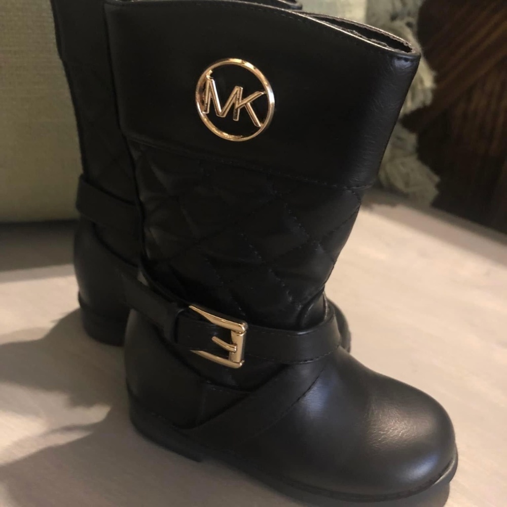 Toddler boots